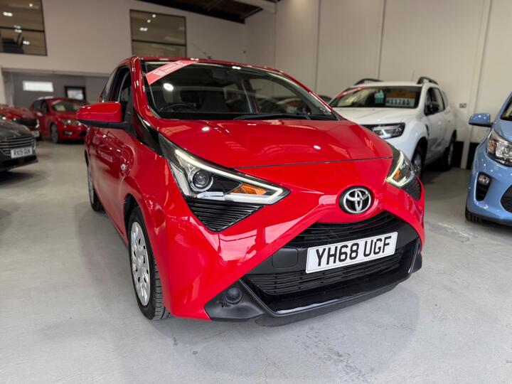 Toyota AYGO 1.0 VVT-i X-play Euro 6 5dr