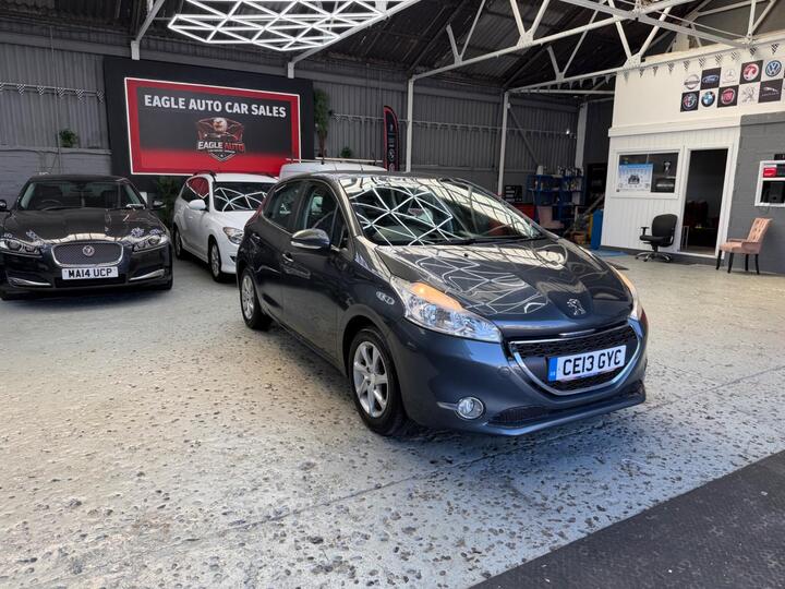 Peugeot 208 1.0 VTi Active Euro 5 5dr