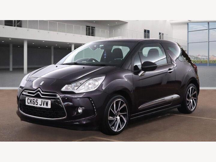 DS AUTOMOBILES DS 3 1.2 PureTech DStyle Nav Euro 6 (s/s) 3dr DS AUTOMOBILES DS 3 1.2 PureTech DStyle Nav Euro 6 (s/s) 3dr