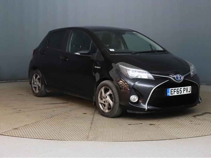 Toyota Yaris 1.5 VVT-h Excel E-CVT Euro 6 5dr (15in Alloy)