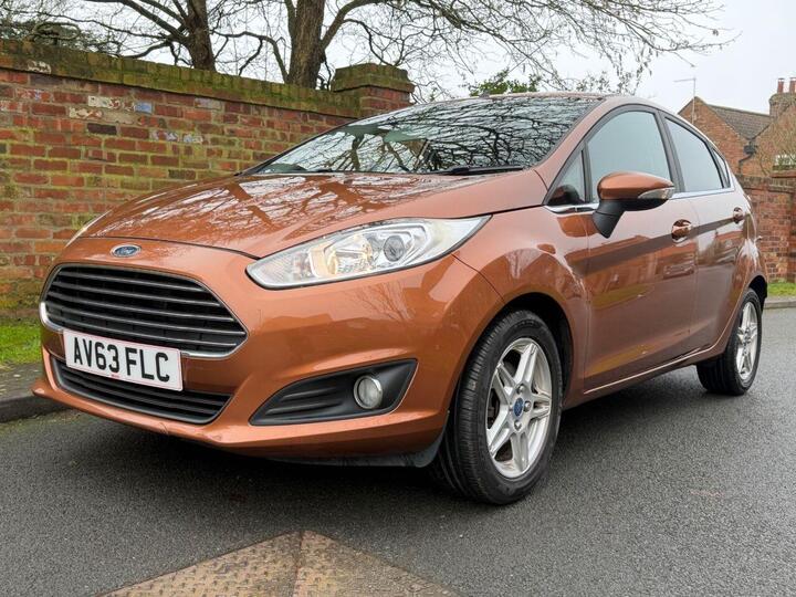 Ford FIESTA 1.5 TDCi Zetec Euro 5 5dr