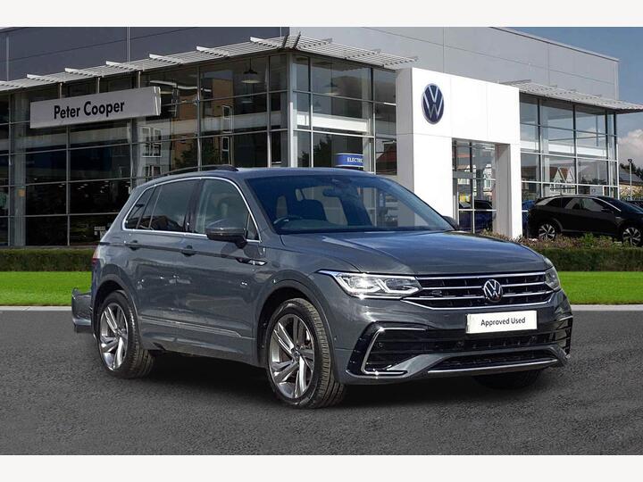 Volkswagen Tiguan 1.5 TSI R-Line Edition DSG Euro 6 (s/s) 5dr Volkswagen Tiguan 1.5 TSI R-Line Edition DSG Euro 6 (s/s) 5dr