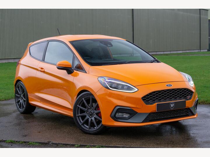 Ford Fiesta 1.5T EcoBoost ST Performance Edition Euro 6 (s/s) 3dr Ford Fiesta 1.5T EcoBoost ST Performance Edition Euro 6 (s/s) 3dr