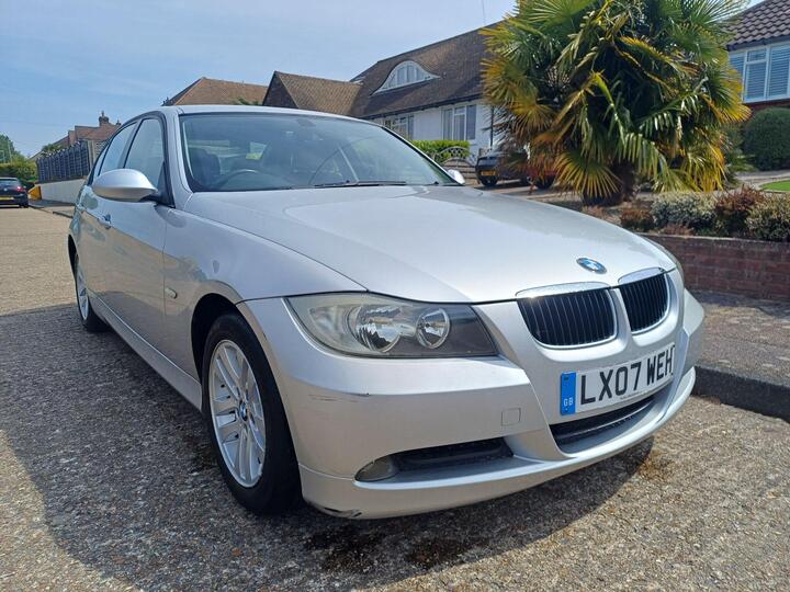 BMW 3 Series 2.0 318i SE Euro 4 4dr