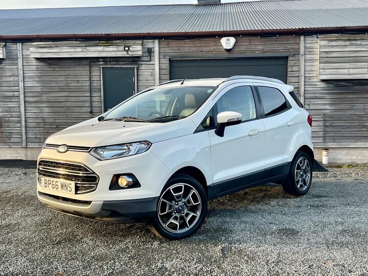 Ford EcoSport 1.0T EcoBoost Titanium 2WD Euro 5 (s/s) 5dr Ford EcoSport 1.0T EcoBoost Titanium 2WD Euro 5 (s/s) 5dr