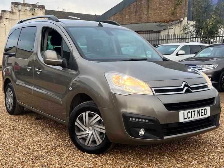 Citroen Berlingo 1.6 BlueHDi Flair Multispace MPV ETG6 Euro 6 (s/s) 5dr Citroen Berlingo 1.6 BlueHDi Flair Multispace MPV ETG6 Euro 6 (s/s) 5dr