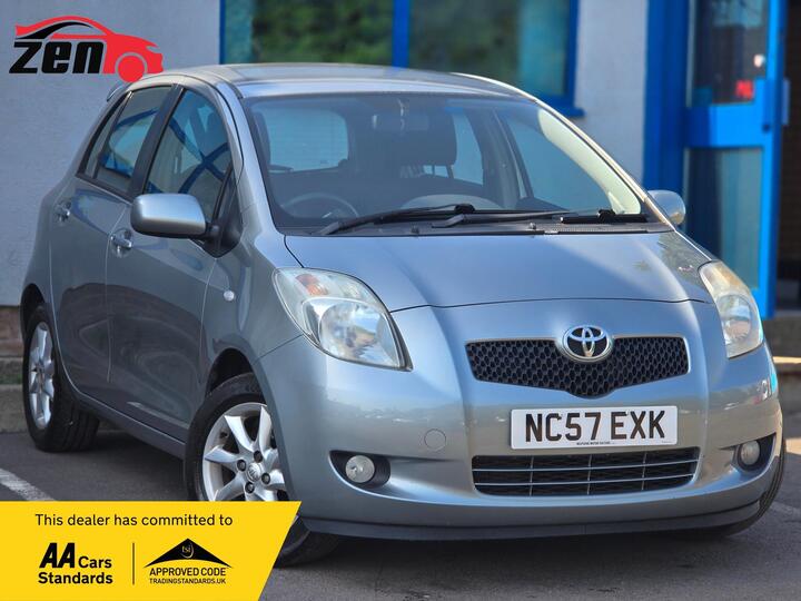 Toyota Yaris 1.3 VVT-i SR 5dr