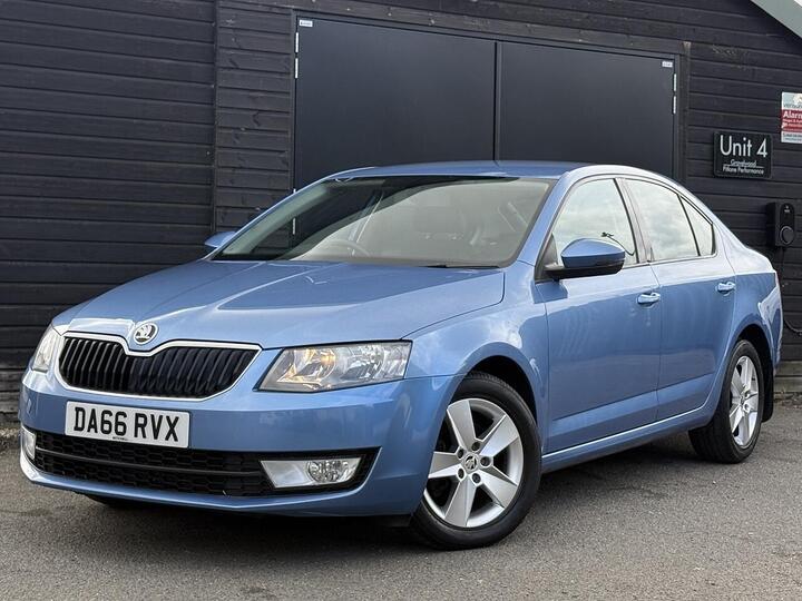Skoda Octavia 2.0 TDI SE Business Euro 6 (s/s) 5dr