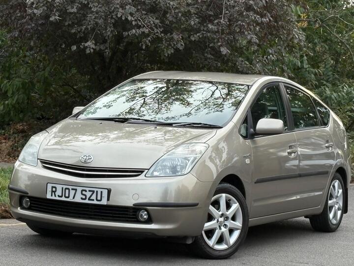 Toyota Prius 1.5 T Spirit CVT 5dr Toyota Prius 1.5 T Spirit CVT 5dr