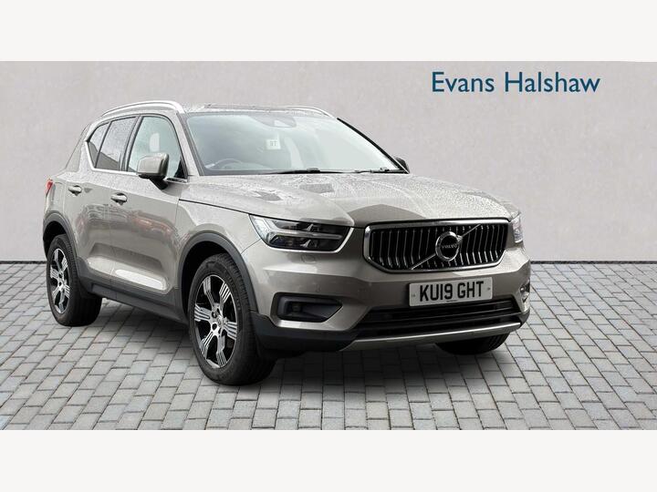 Volvo XC40 DIESEL ESTATE 2.0 D3 Inscription Auto Euro 6 (s/s) 5dr