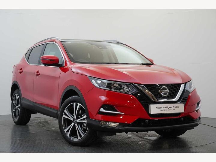 Nissan Qashqai 1.3 DIG-T N-Connecta Euro 6 (s/s) 5dr