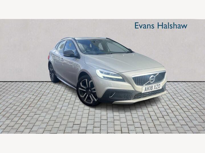 Volvo V40 1.5 T3 GPF Pro Auto Euro 6 (s/s) 5dr Volvo V40 1.5 T3 GPF Pro Auto Euro 6 (s/s) 5dr