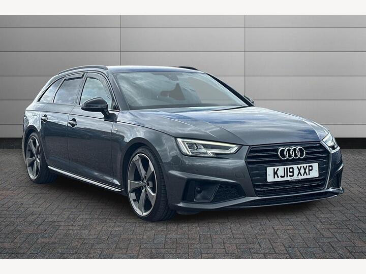 Audi A4 Avant 2.0 TFSI 40 Black Edition S Tronic Euro 6 (s/s) 5dr Audi A4 Avant 2.0 TFSI 40 Black Edition S Tronic Euro 6 (s/s) 5dr