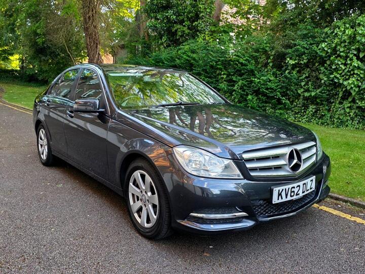 Mercedes-Benz C-CLASS 1.6 C180 BlueEfficiency Executive SE G-Tronic+ Euro 5 (s/s) 4dr