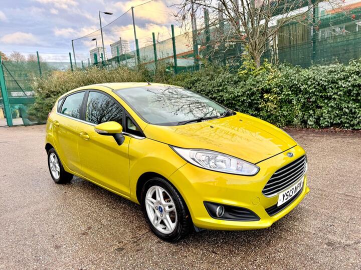 Ford Fiesta 1.5 TDCi Zetec Euro 5 5dr Ford Fiesta 1.5 TDCi Zetec Euro 5 5dr