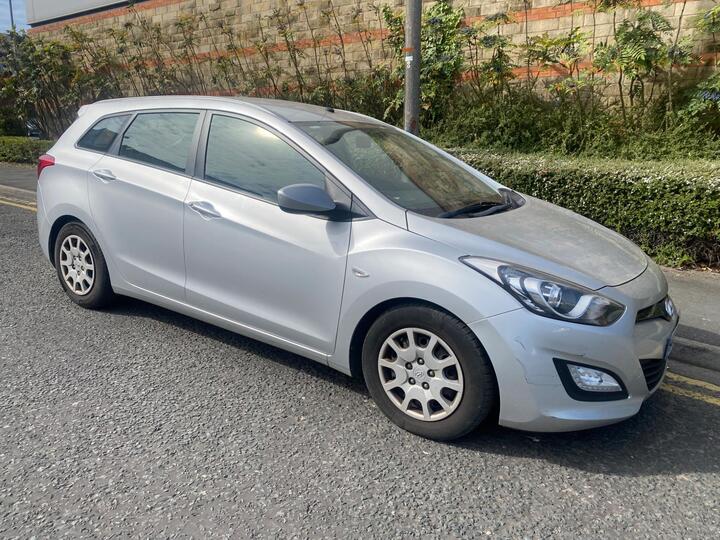 Hyundai I30 1.6 CRDi Blue Drive Classic Tourer Euro 5 (s/s) 5dr