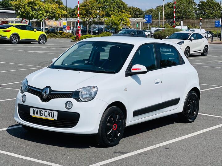 Renault Twingo 1.0 SCe Play Euro 6 5dr Renault Twingo 1.0 SCe Play Euro 6 5dr