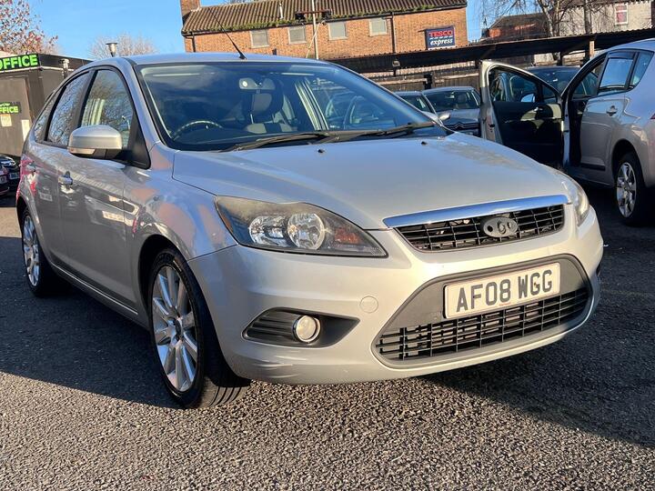 Ford Focus 1.6 TDCi DPF Zetec 5dr