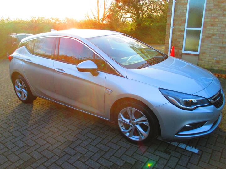 Vauxhall Astra 1.4i Turbo SRi Nav Euro 6 5dr