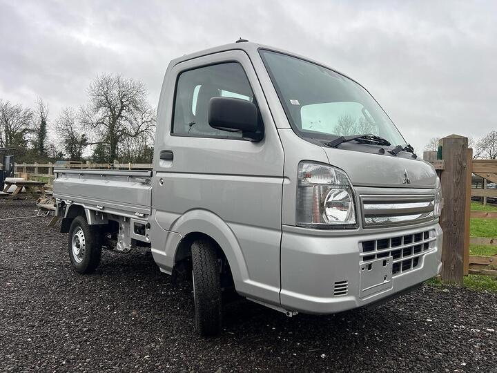 Mitsubishi Minicab Truck 4x4 PickUp M 658 PickUp 4x4 Manual Petrol