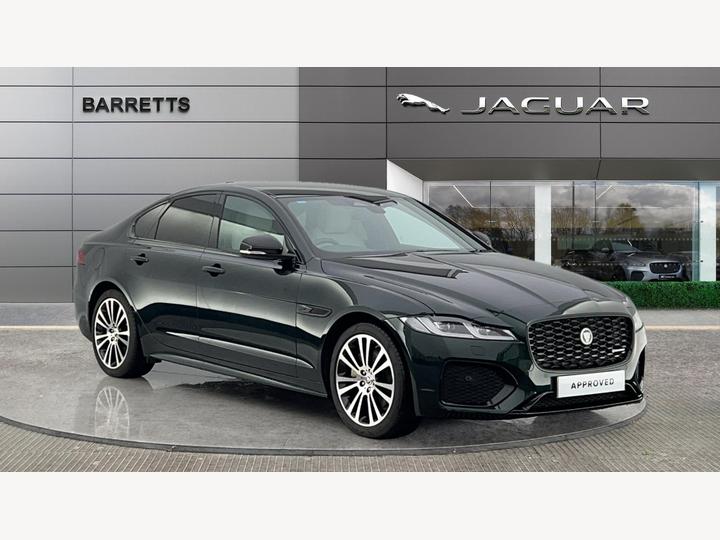 Jaguar XF 2.0 D200 MHEV R-Dynamic SE Black Auto Euro 6 (s/s) 4dr