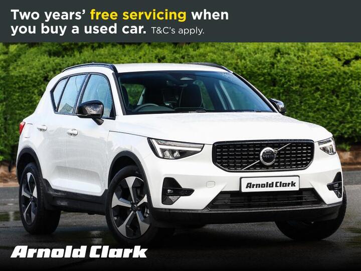 Volvo XC40 2.0 B3 MHEV Plus Dark DCT Auto Euro 6 (s/s) 5dr