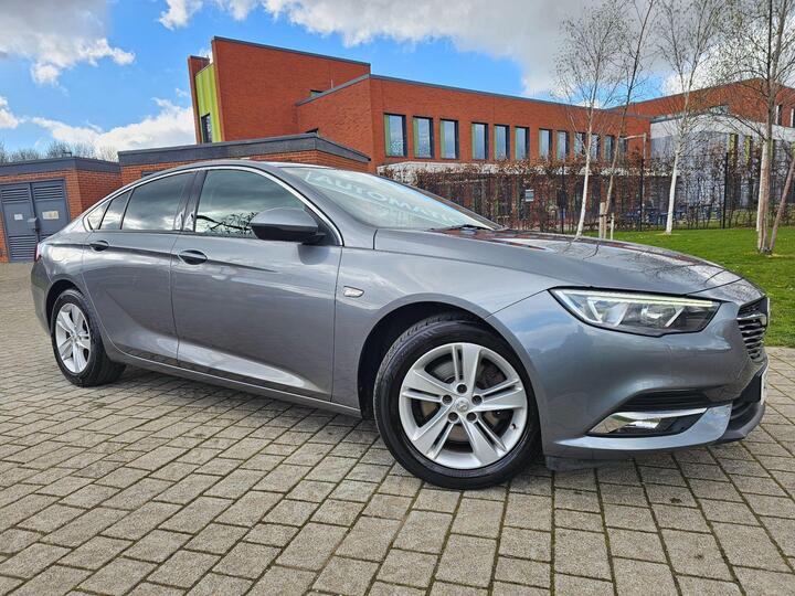 Vauxhall Insignia 1.6 Turbo D BlueInjection SRi Nav Grand Sport Euro 6 (s/s) 5dr Vauxhall Insignia 1.6 Turbo D BlueInjection SRi Nav Grand Sport Euro 6 (s/s) 5dr