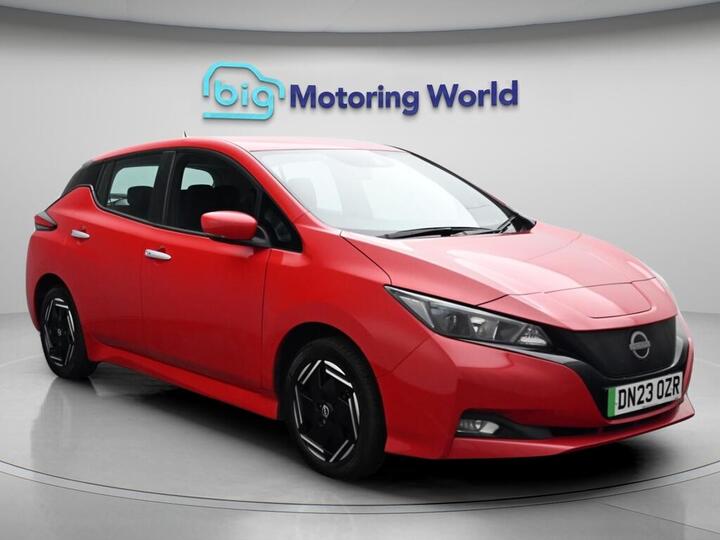 Nissan Leaf 39kWh Acenta Auto 5dr