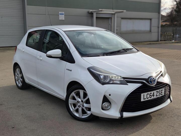 Toyota Yaris 1.5 VVT-h Excel E-CVT Euro 6 5dr (15in Alloy)