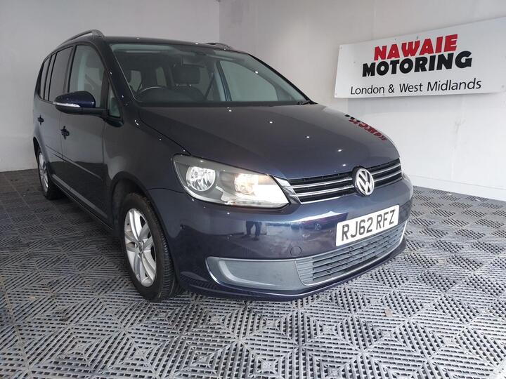 Volkswagen Touran 1.6 TDI SE DSG Euro 5 5dr Volkswagen Touran 1.6 TDI SE DSG Euro 5 5dr