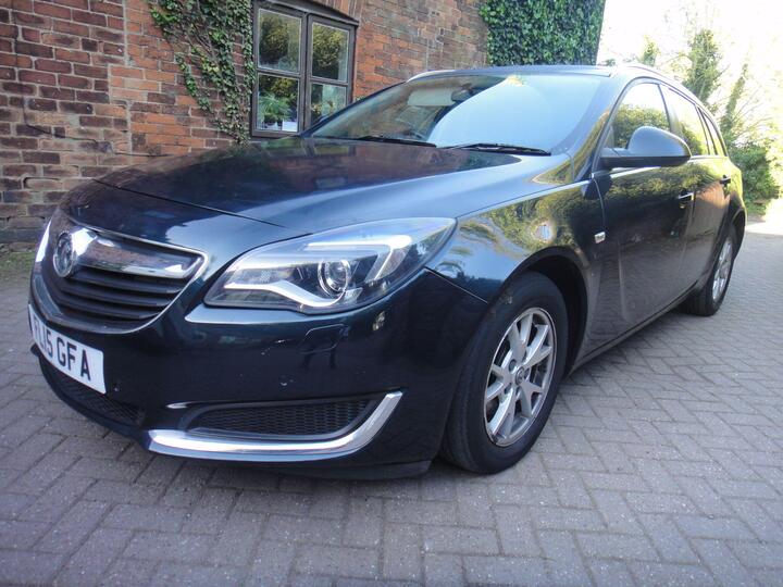 Vauxhall Insignia 2.0 CDTi EcoFLEX Design Sports Tourer Euro 5 (s/s) 5dr