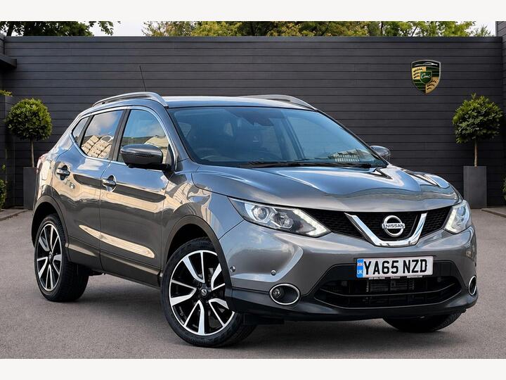 Nissan Qashqai 1.2 DIG-T Tekna XTRON 2WD Euro 6 (s/s) 5dr