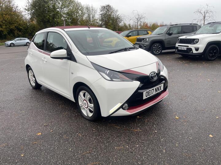 Toyota AYGO 1.0 VVT-i X-claim Funroof Euro 6 5dr
