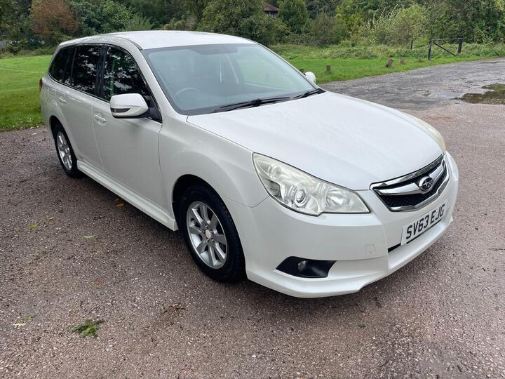 Subaru Legacy 2.0 ES Sport Tourer 4WD Euro 5 5dr (SNav)