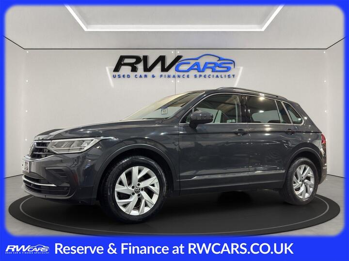 Volkswagen TIGUAN 1.5 TSI Life DSG Euro 6 (s/s) 5dr Volkswagen TIGUAN 1.5 TSI Life DSG Euro 6 (s/s) 5dr