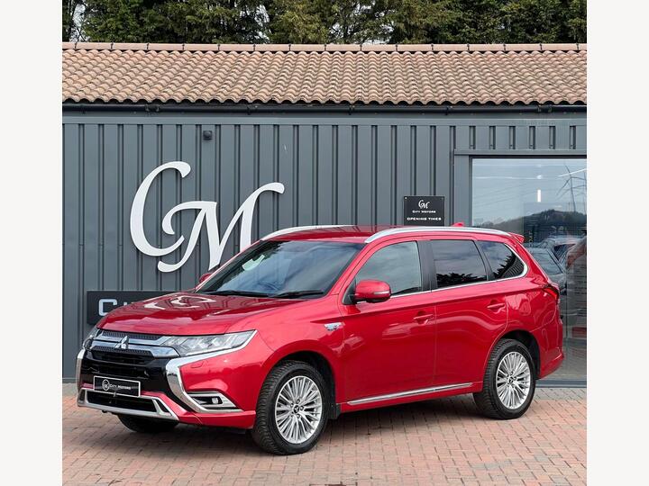Mitsubishi OUTLANDER 2.4h TwinMotor 13.8kWh 4h CVT 4WD Euro 6 (s/s) 5dr Mitsubishi OUTLANDER 2.4h TwinMotor 13.8kWh 4h CVT 4WD Euro 6 (s/s) 5dr