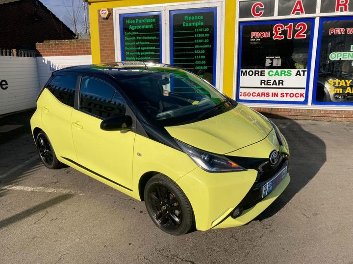 Toyota AYGO 1.0 VVT-i X-cite 3 Yellow Bi-Tone Euro 6 5dr