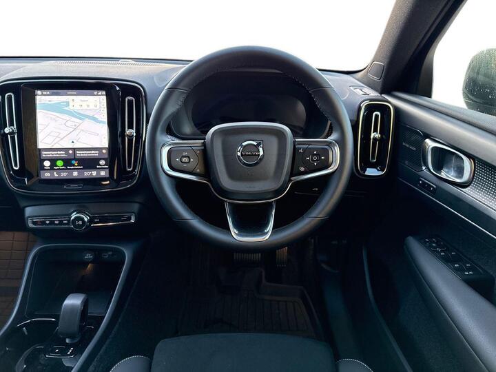 Volvo EC40 Twin Motor Performance 82kWh Ultra Black Edition Auto AWD 5dr