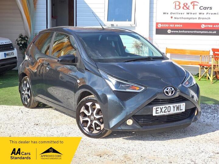 Toyota AYGO 1.0 VVT-i X-trend Euro 6 5dr