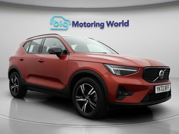 Volvo XC40 2.0 B3 MHEV Plus DCT Auto Euro 6 (s/s) 5dr