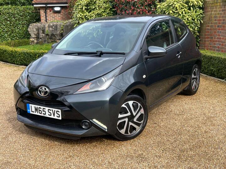 Toyota AYGO 1.0 VVT-i X-play Euro 5 3dr Euro 5