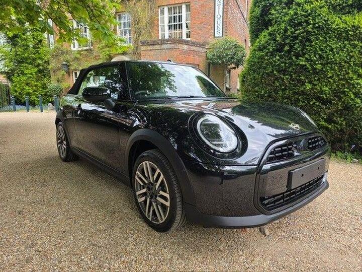 MINI Cooper Convertible 2.0C Classic Steptronic Euro 6 (s/s) 2dr