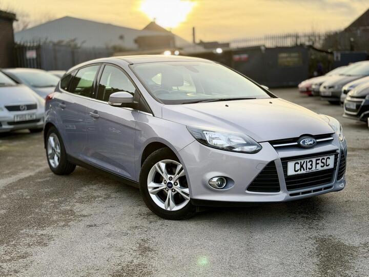 Ford FOCUS 1.6 Zetec Euro 5 5dr