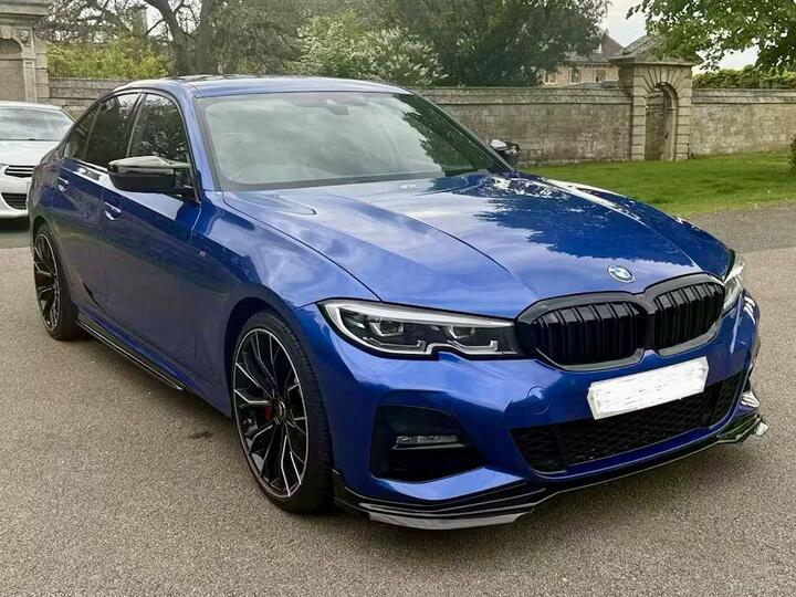 BMW 3 SERIES 2.0 330e 12kWh M Sport Auto Euro 6 (s/s) 4dr BMW 3 SERIES 2.0 330e 12kWh M Sport Auto Euro 6 (s/s) 4dr