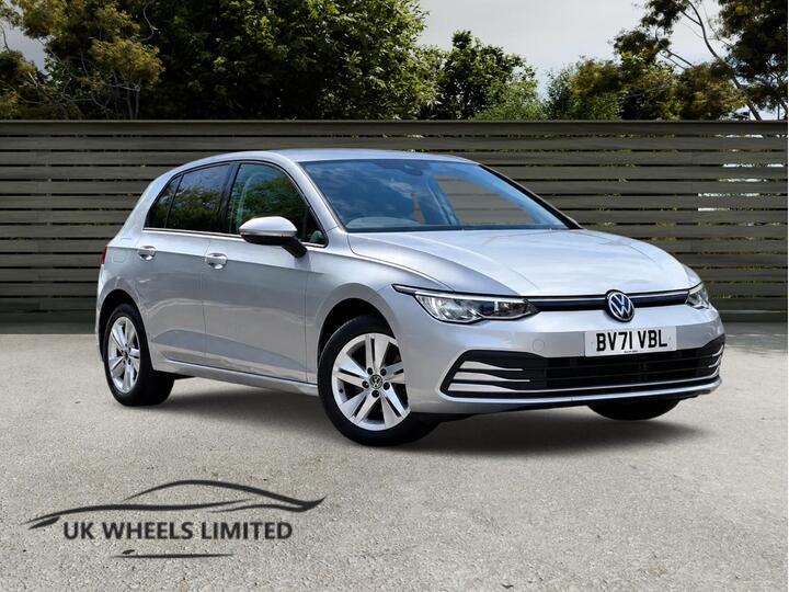 Volkswagen Golf 1.5 ETSI MHEV Life DSG Euro 6 (s/s) 5dr