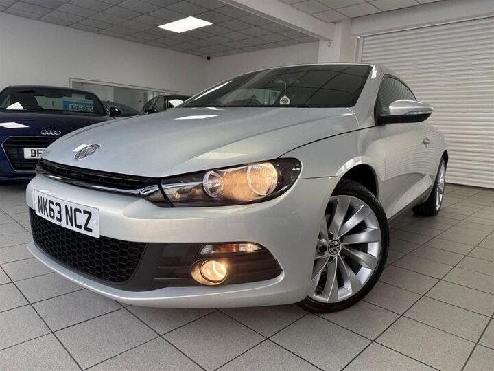 Volkswagen SCIROCCO 2.0 TDI BlueMotion Tech GT Euro 5 (s/s) 3dr (Leather, Nav) Volkswagen SCIROCCO 2.0 TDI BlueMotion Tech GT Euro 5 (s/s) 3dr (Leather, Nav)