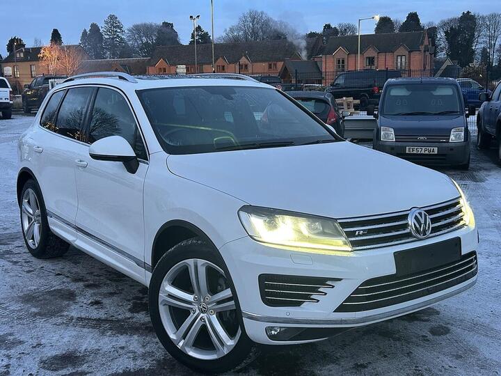 Volkswagen Touareg 3.0 TDI V6 BlueMotion Tech R-Line Plus Tiptronic 4WD Euro 6 (s/s) 5dr