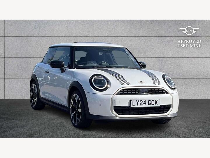 MINI Cooper 1.5C Exclusive Steptronic Euro 6 (s/s) 3dr