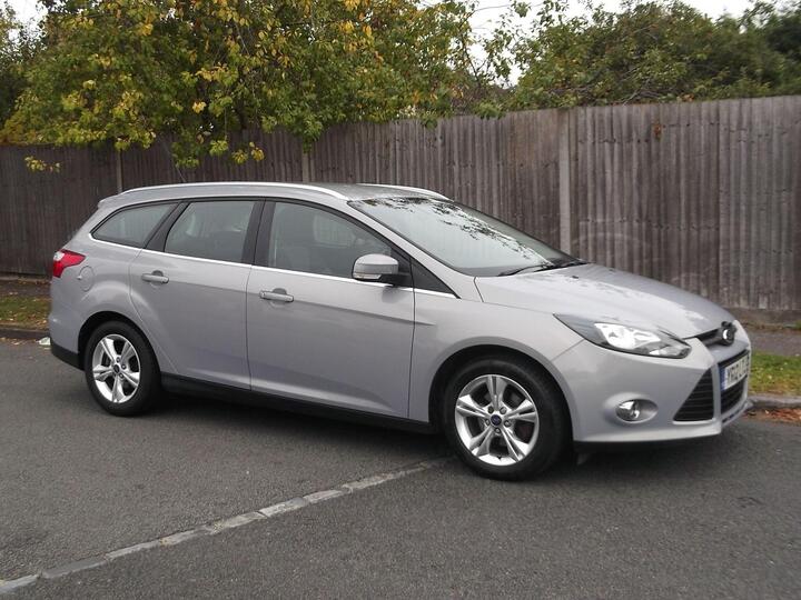 Ford Focus 1.6 Zetec Powershift Euro 5 5dr