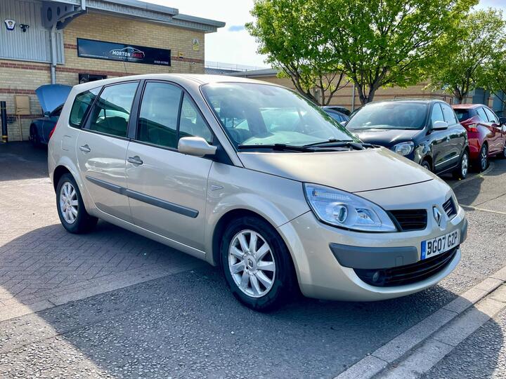Renault Grand Scenic 2.0 DCi Privilege 5dr